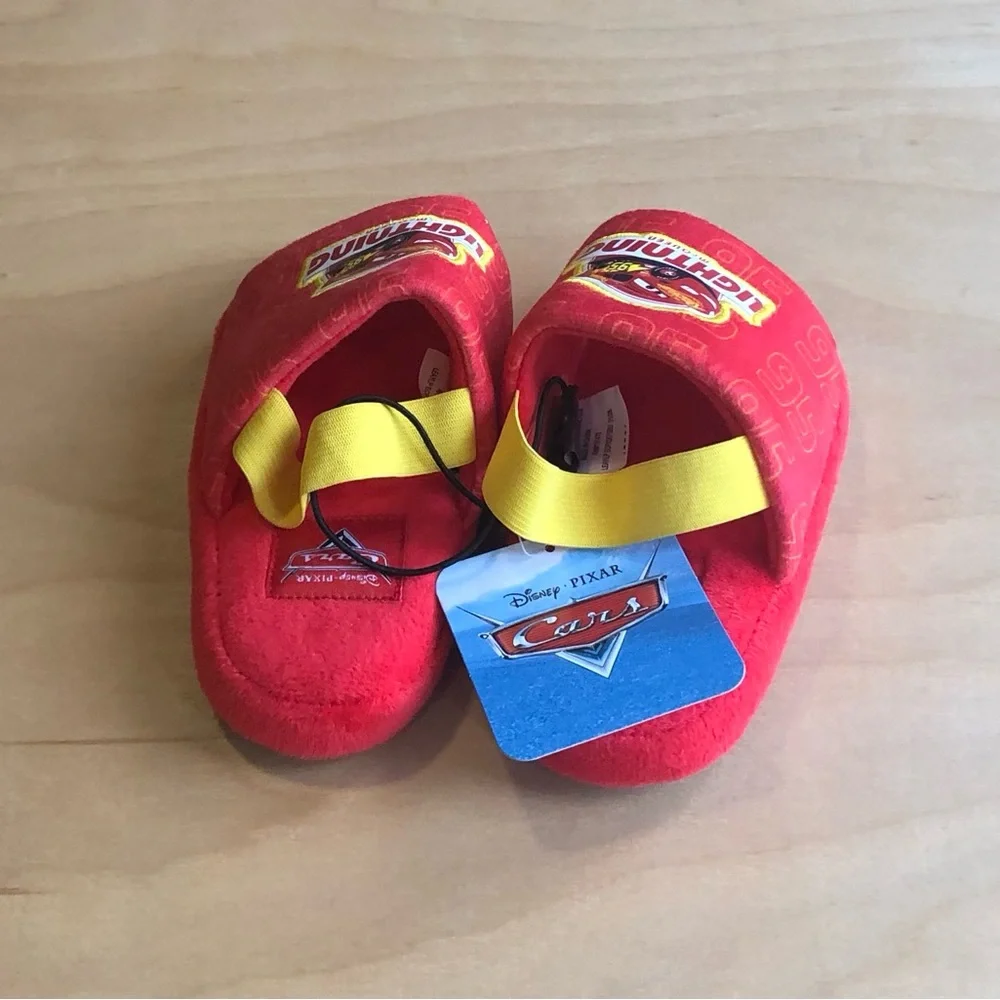 NWT Disney Pixar Cars Red Plush Slippers Kids Size 10.